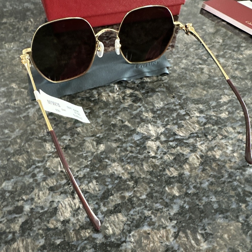 Cartier 58mm Panthère de Cartier Hexagonal Sunglasses. New Full Kit. Msrp $1295 - Picture 6 of 13